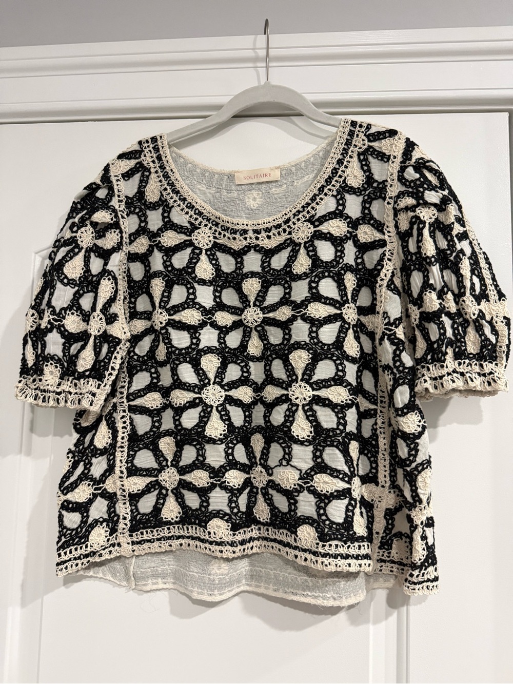 Solitaire Black and Cream Crochet Floral Short Sleeve Top
